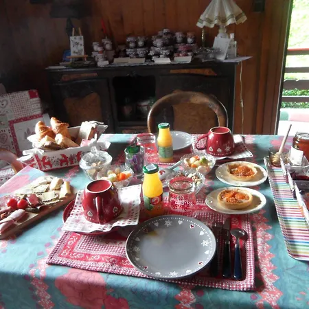 Les Fougeres Bed & Breakfast *